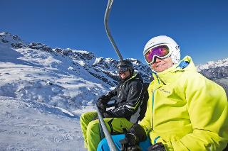 Skiing chairlift